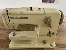 BERNINA Record 730 – mit viel Zubehör