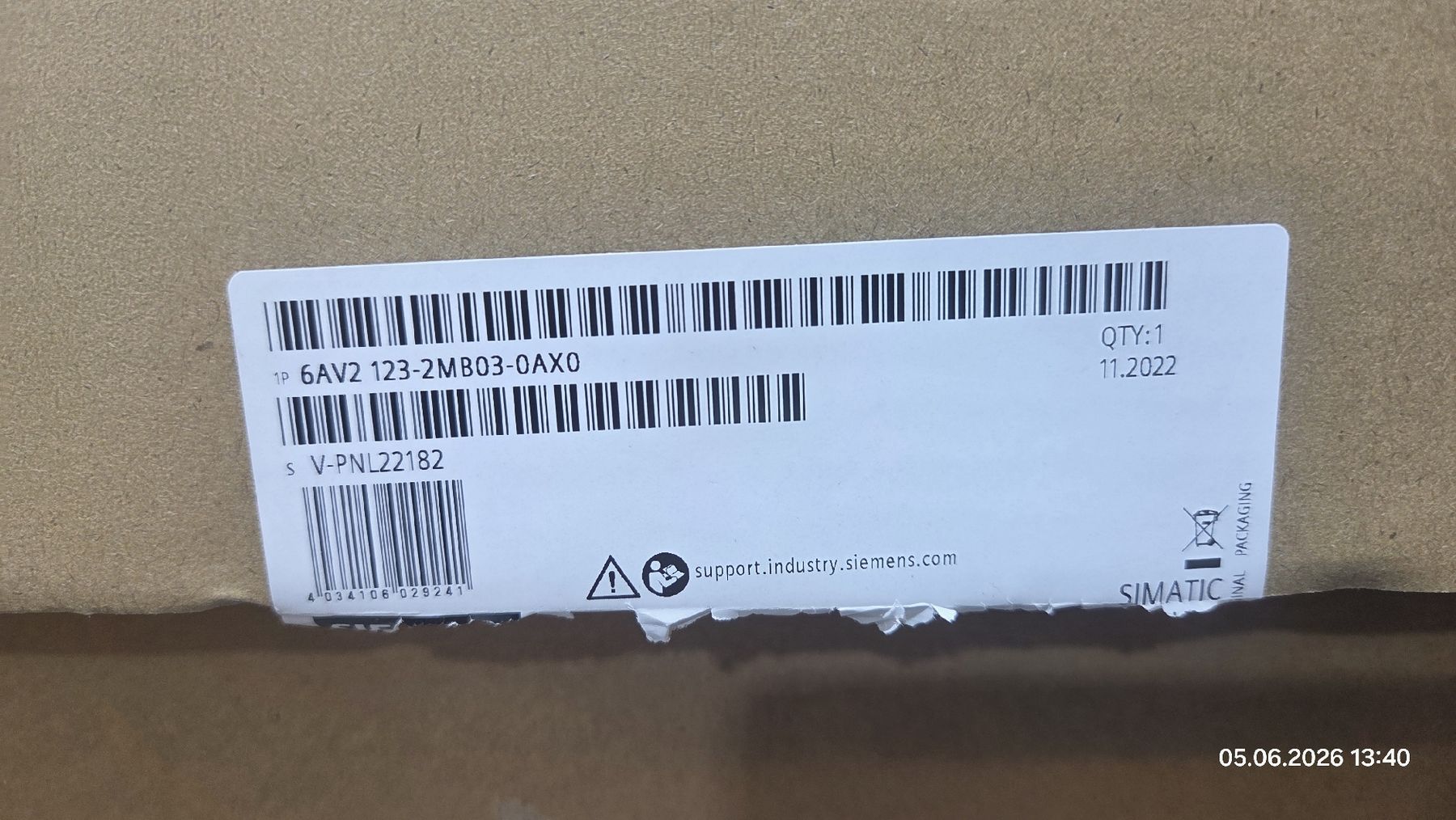 Monitor: Siemens 6AV2123-2MB03-0AX0 simatic hmi touch – Nuovo e nell'imballaggio originale da Bättwil venduto da McG_24 2
