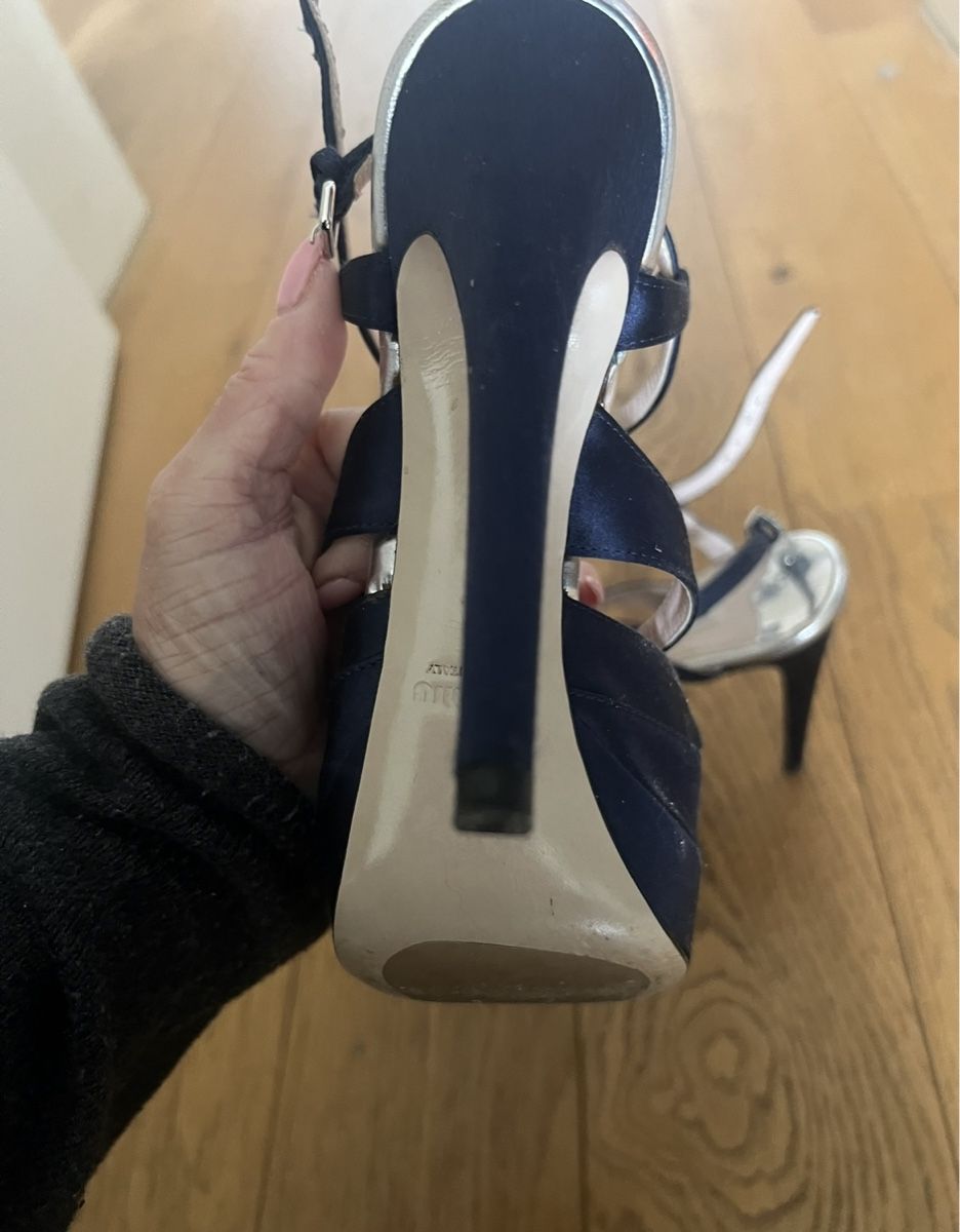 Miu Miu Damenschuhe: Miu Miu Satin Sandalen Crystal – Gebraucht aus Horgen von susu6969 4