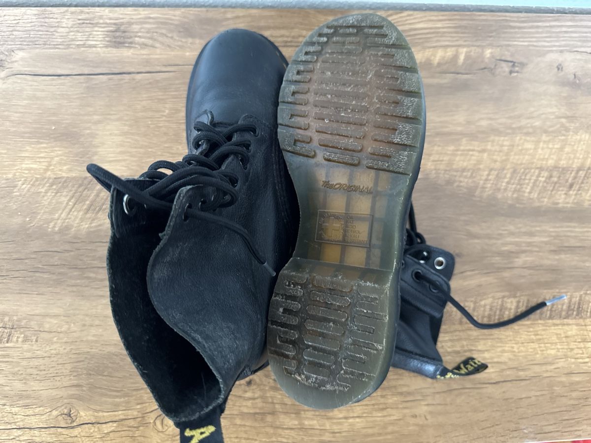 Dr. Martens Damenschuhe: Dr. Martens 1460 Pascal, bottes en cuir noir, taille 41 – Gebraucht aus Brügg BE von Goob 6