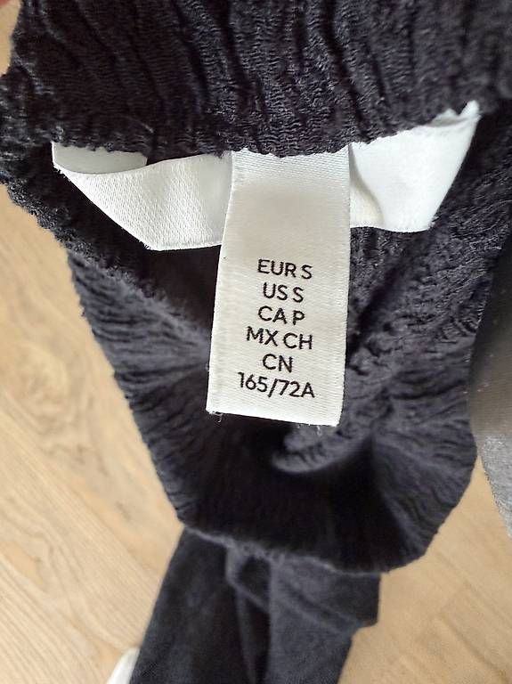 Tops: 2-Teiler Schwarz – Gebraucht aus Bleienbach von Chi_Cari 4