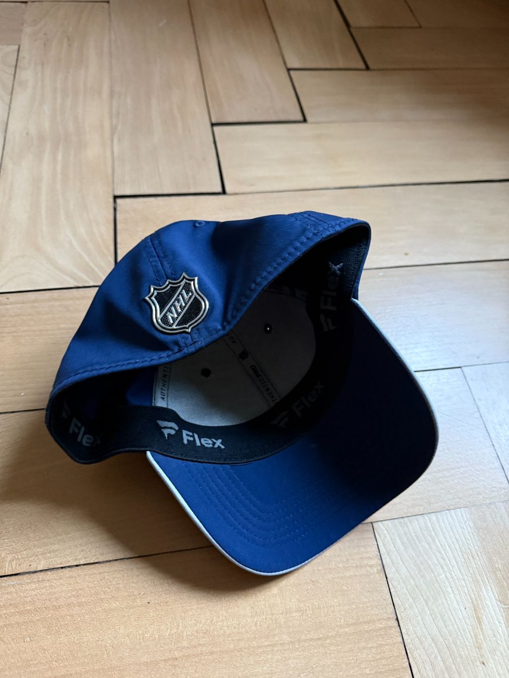 NHL Copricapi, berretti & cappellini: NHL Cap Nashville Predators M-L – Usato da Zürich venduto da Diazaio 1