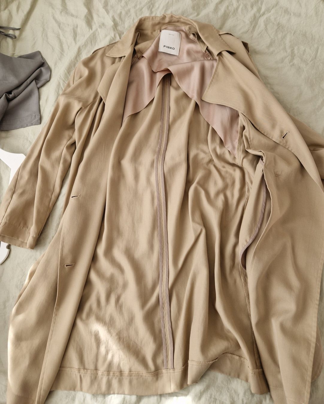 Pinko Cappotti: Pinko Trench Lyocell Gr.38 – Usato da Erlinsbach SO venduto da ULIKH 4