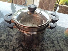 Pfanne mit 2 Gemüseeinsätzen