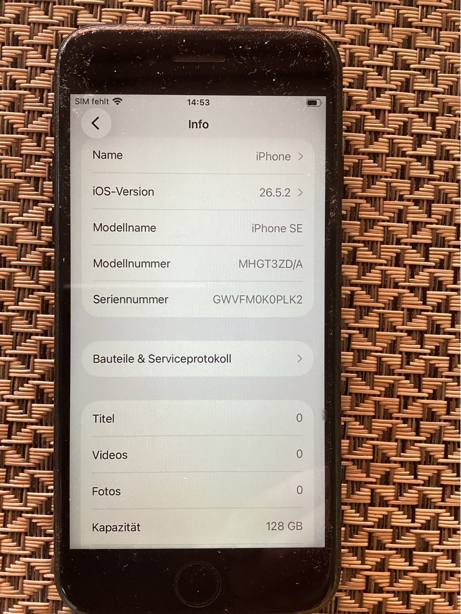 Apple Handys / Smartphones: iPhone SE 2nd Edition, 128GB, schwarz – Gebraucht aus Herdern von Pete69