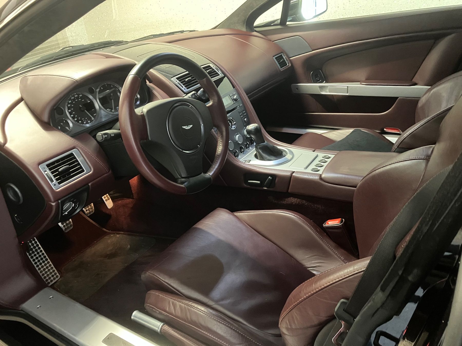 Aston Martin Automobili: Aston Martin 4.3 Vantage Handschaltung – Usato da Buchs LU venduto da Rnp 2