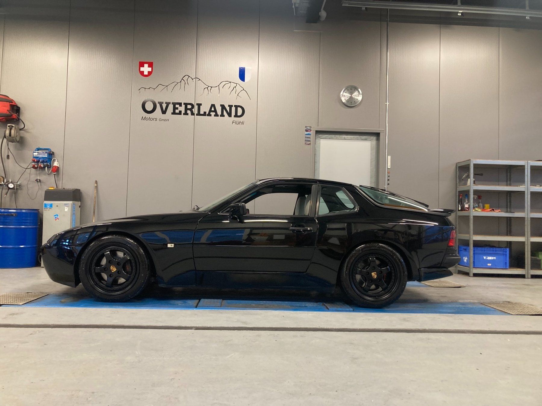 Porsche Automobili: PORSCHE 944 Turbo (S) – Usato da Flühli LU venduto da Overland_Motors 1
