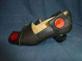 LISA TUCCI PUMPS EXTRAVAGANT 1 X GETRAGEN GR 37 LEDER