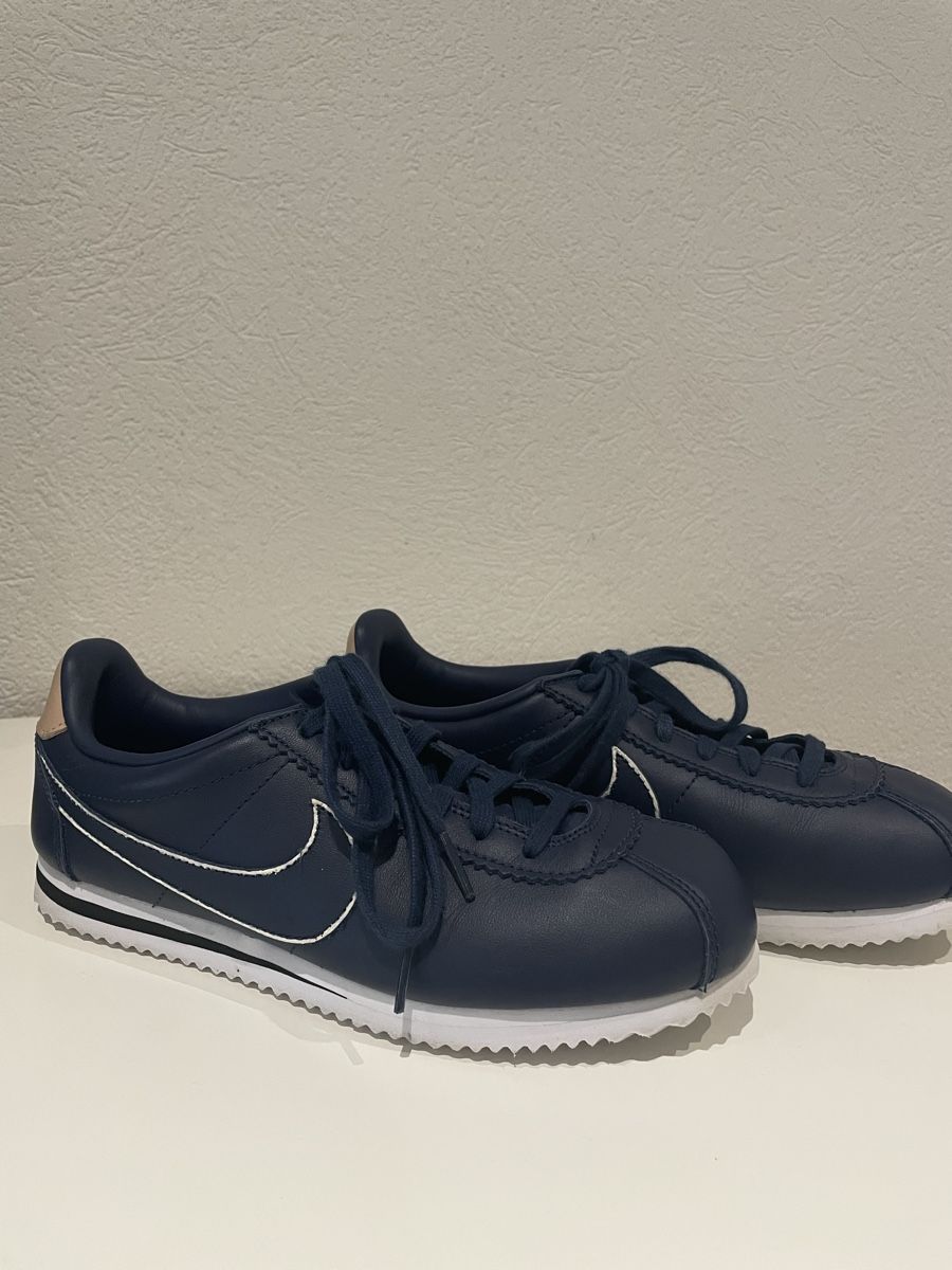 Nike Chaussures hommes: Baskets - Nike Cortez – D'occasion à La Chaux-de-Fonds par 19_po