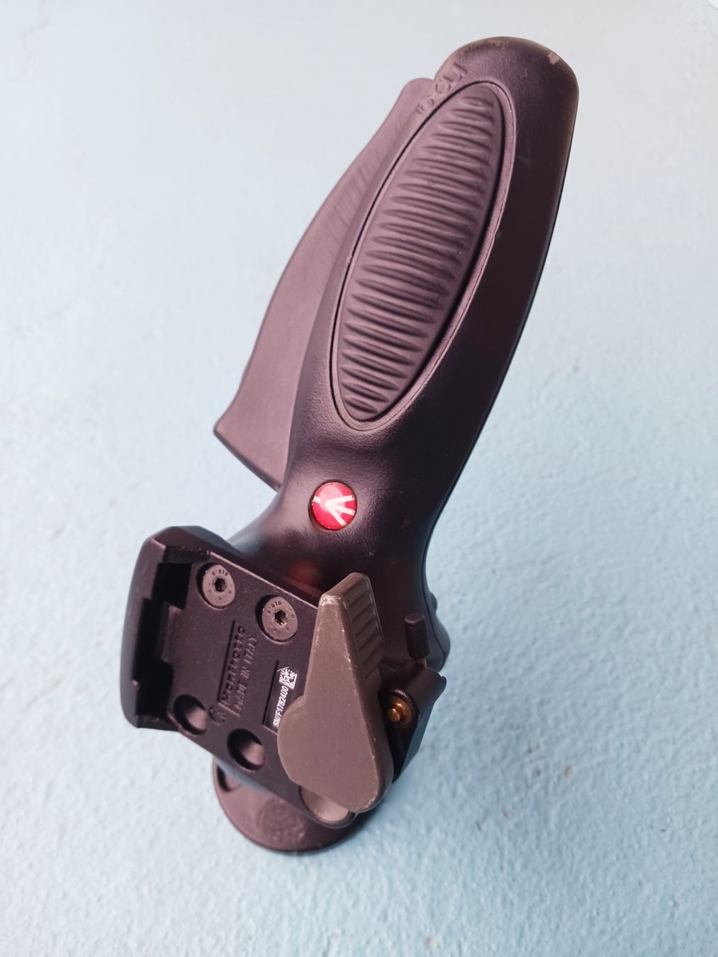 Manfrotto Treppiedi & Teste: Manfrotto 327RC2 Joystick – Usato da Cimadera venduto da fabio.bosi 2