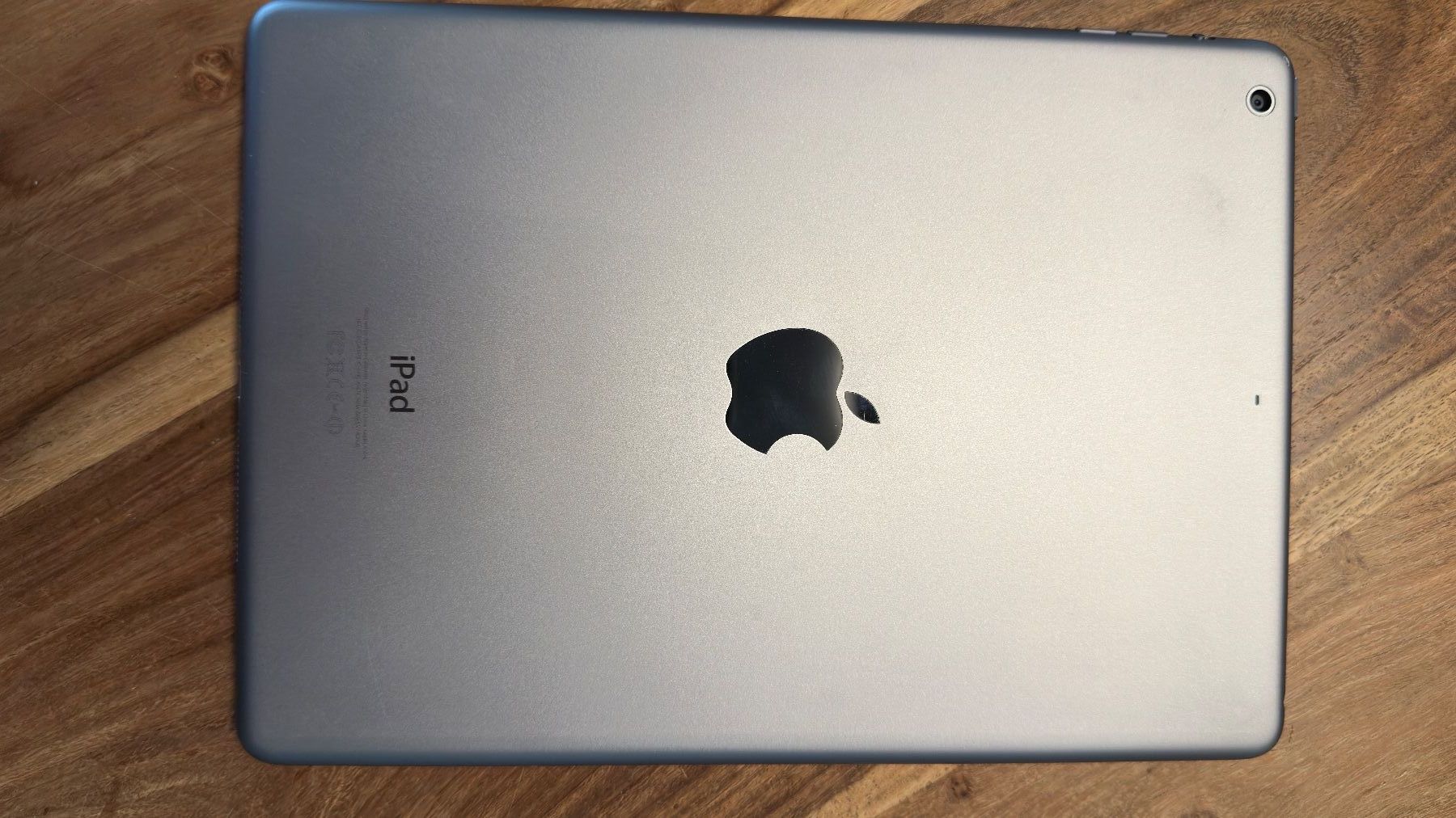 Apple Tablet PC: iPad Air 1. Generation A 1474 W-Lan – Usato da Gretzenbach venduto da Mega56 1