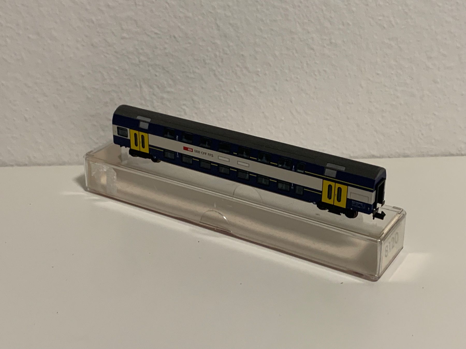 Fleischmann Modellini di ferrovie: Fleischmann DPZ 1+2. Klasse Doppelstock Wagen SBB – Nuovo (secondo la descrizione) da Neuenegg venduto da Mazdanier 1