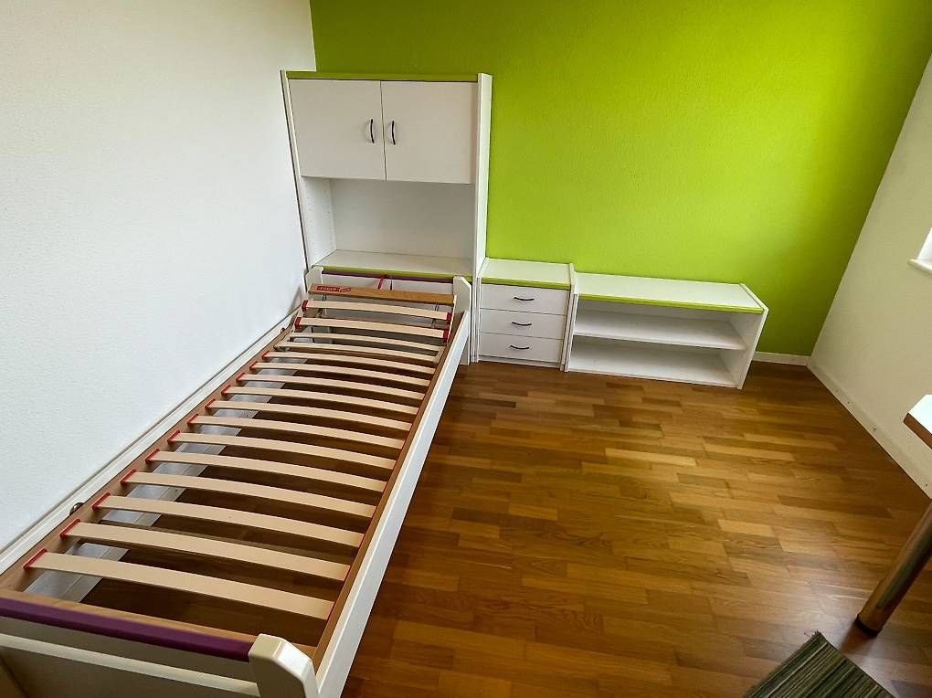 Scaffali: Diverse Möbel für Kinderzimmer – Usato da Hämikon venduto da dorada