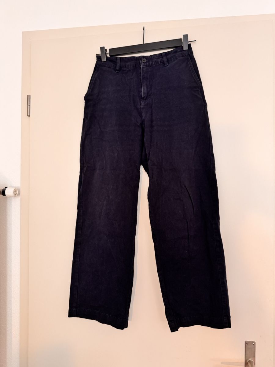 Muji Pantaloni: Muji Chino Dunkelblau – Usato da Zürich venduto da AnnaSaskia