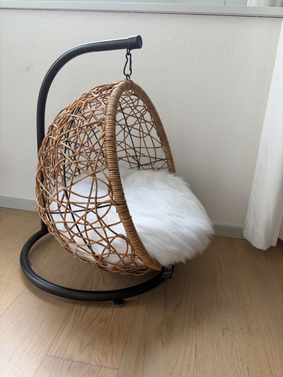 Sièges suspendus: Hanging Wicker Cat Bed with Soft Cushion – D'occasion à Zürich par dan_6psg 1