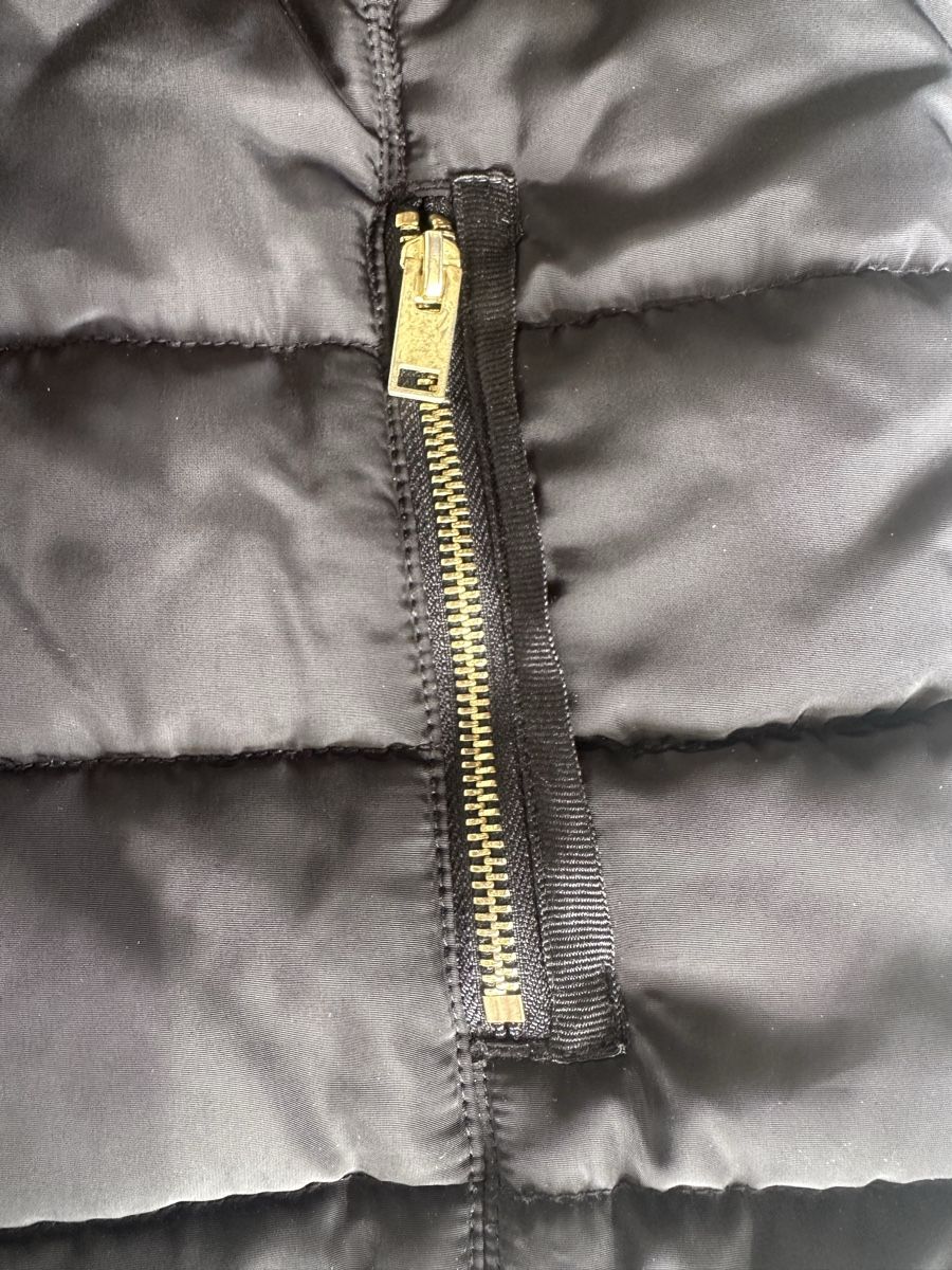 H&M Gilets & Westen: Daunengilet  – Gebraucht aus Zürich von renba1 6