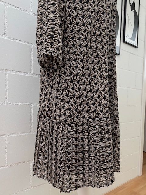 Comma Vestiti: Neues Kleid v. COMMA, Grösse 42 – Nuovo e nell'imballaggio originale da Elsau venduto da Gigelix 6