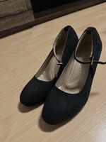 Damen Pumps schwarz mit Riemchen neuwertiger Zustand