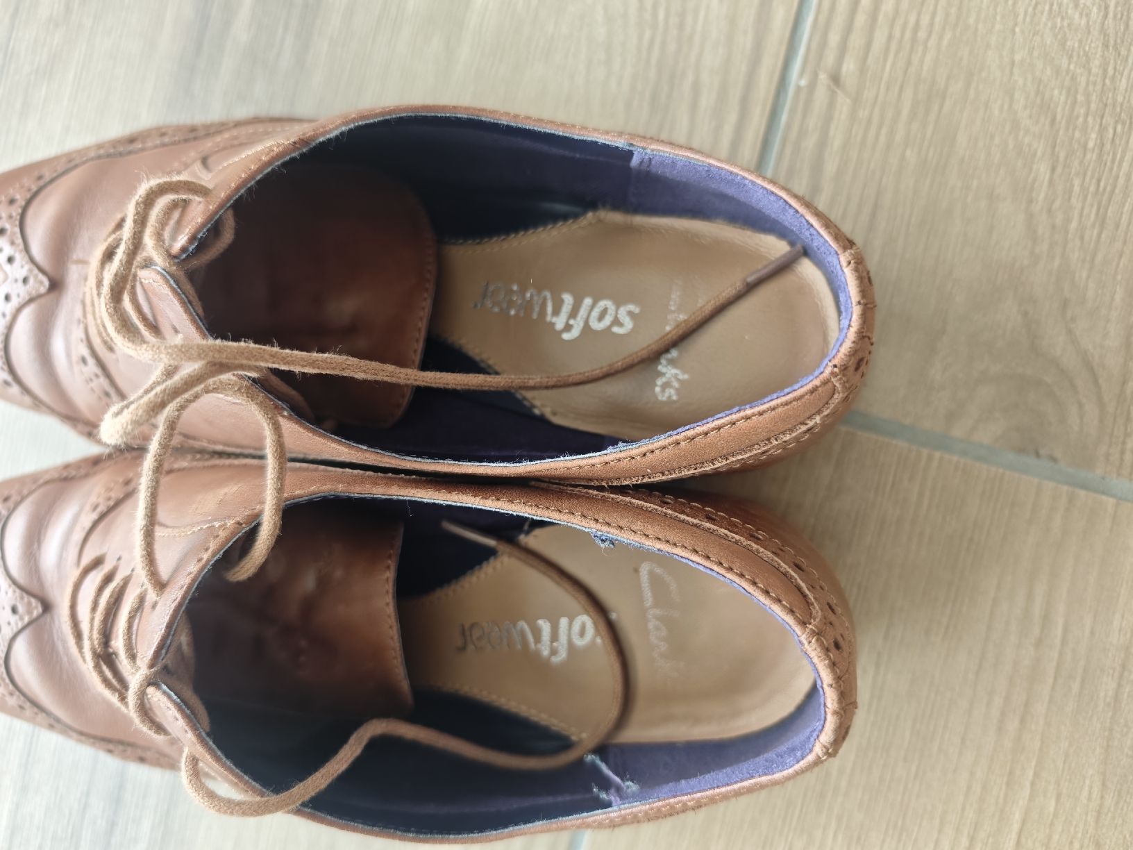 Clarks Scarpe da donna: Clarks leather Shoes Brown Size 38.5 – Usato da Rothenfluh venduto da Carly_Q 3