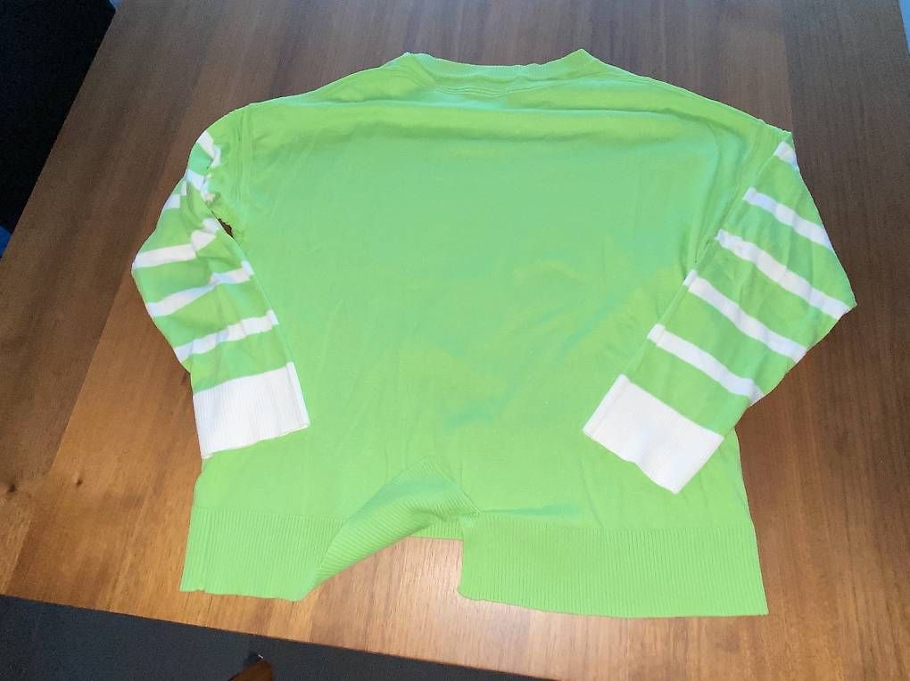 Benetton Maglioni & Felpe: Benetton Damen Pullover leicht Gr. M oversize – Usato da Oberrohrdorf venduto da Desteny1 1