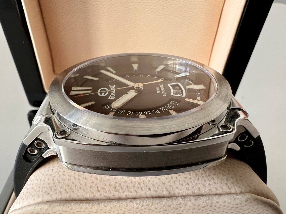 Orologi: EDMOND Spray Automatic, 44mm, Patented crown prot., SRP 1460 – Nuovo e nell'imballaggio originale da Le Mont-sur-Lausanne venduto da LycaGallery 4