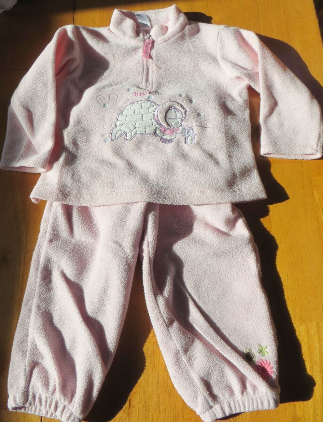 Pigiama & Simili: 2 pyjamas 92 – Usato da Athenaz (Avusy) venduto da Kurtzuegg 1