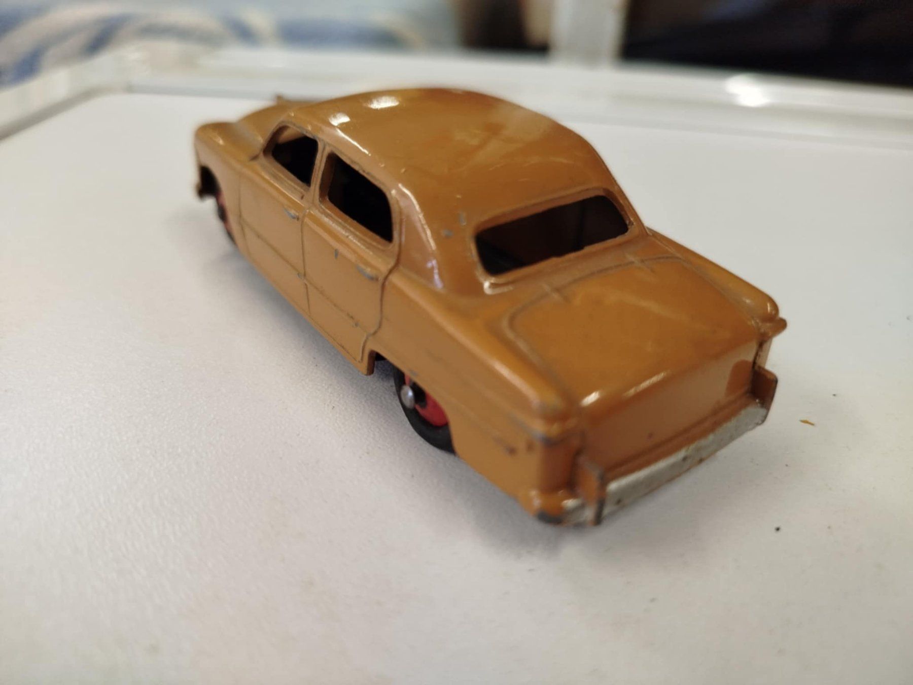 Dinky Toys Modellini d'auto: Dinky Toys (nr 10) – Usato da La Chaux-de-Fonds venduto da Emmaus2300CDF 5