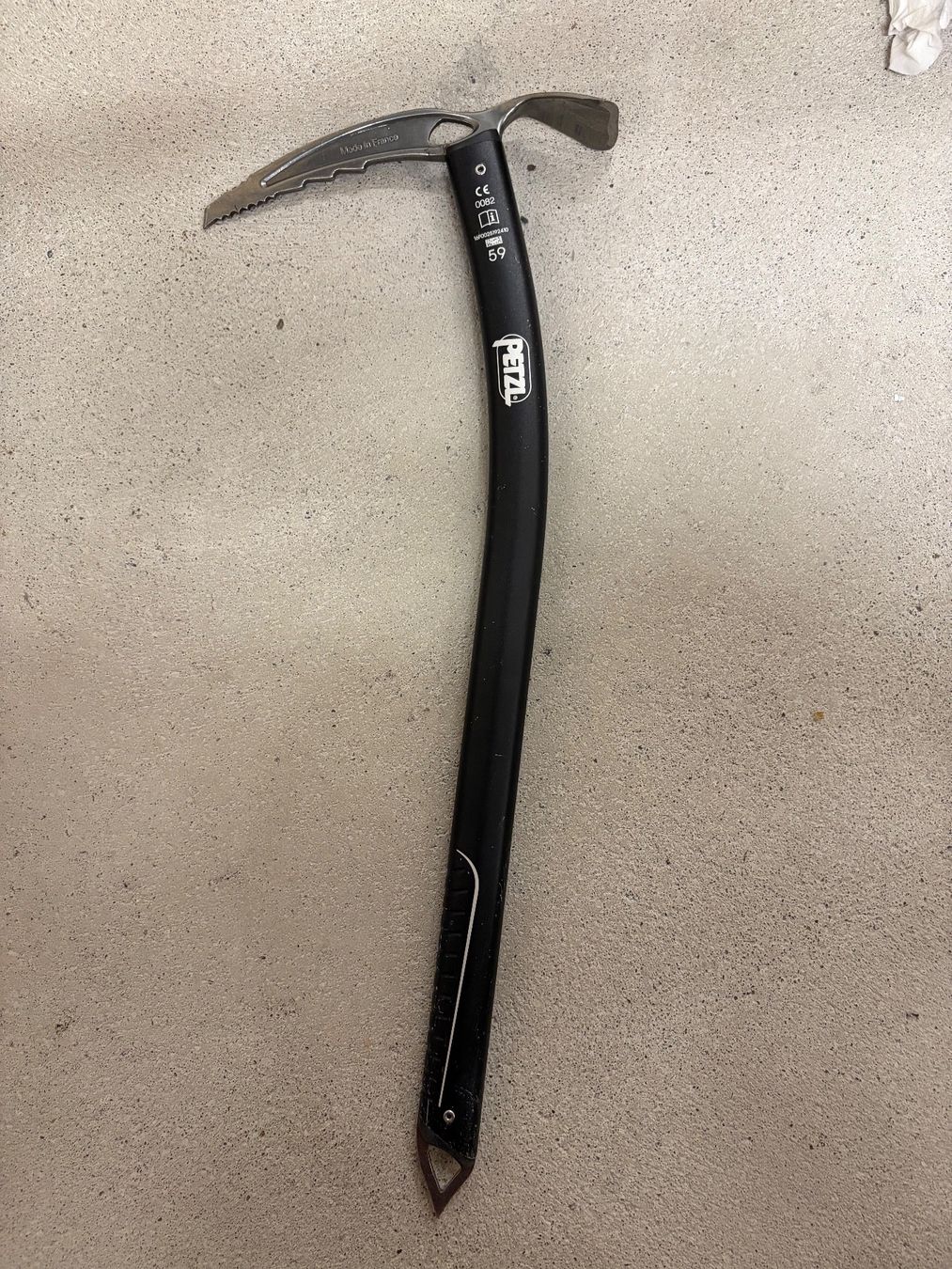 Petzl Kletterausrüstungen: Petzl Summit Eispickel 59 cm – Gebraucht aus Niederwangen BE von nie_226v