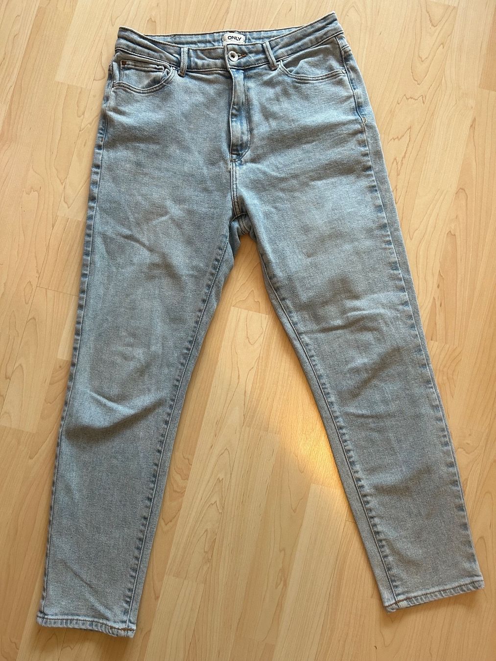 Only Jeans: ONLY Jeans, Grösse 32, hellblau, guter Zustand – Gebraucht aus Zürich von maggi96
