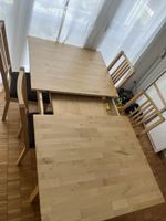 Esstisch ausziehbar hell Holz 6 Stühle mit Stoffbezug