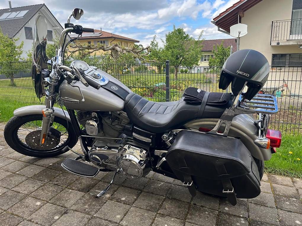 Cruisers: HARLEY-DAVIDSON FXDC 1600mc3 – D'occasion à Brünisried par andre.buchs