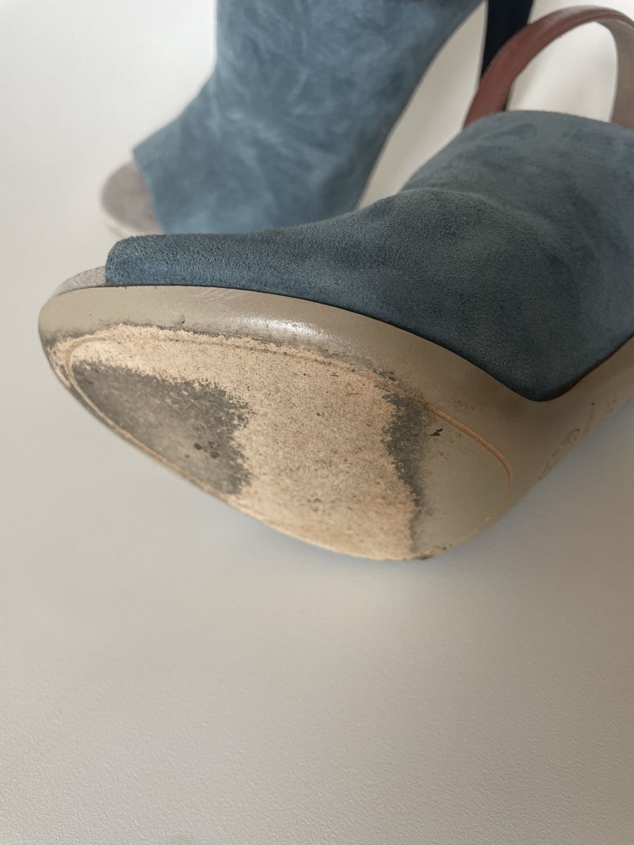 Dries Van Noten Damenschuhe: Dries van Noten Escarpins daim bleu, Taille 37.5 – Gebraucht aus Lausanne von Charly_brune 4