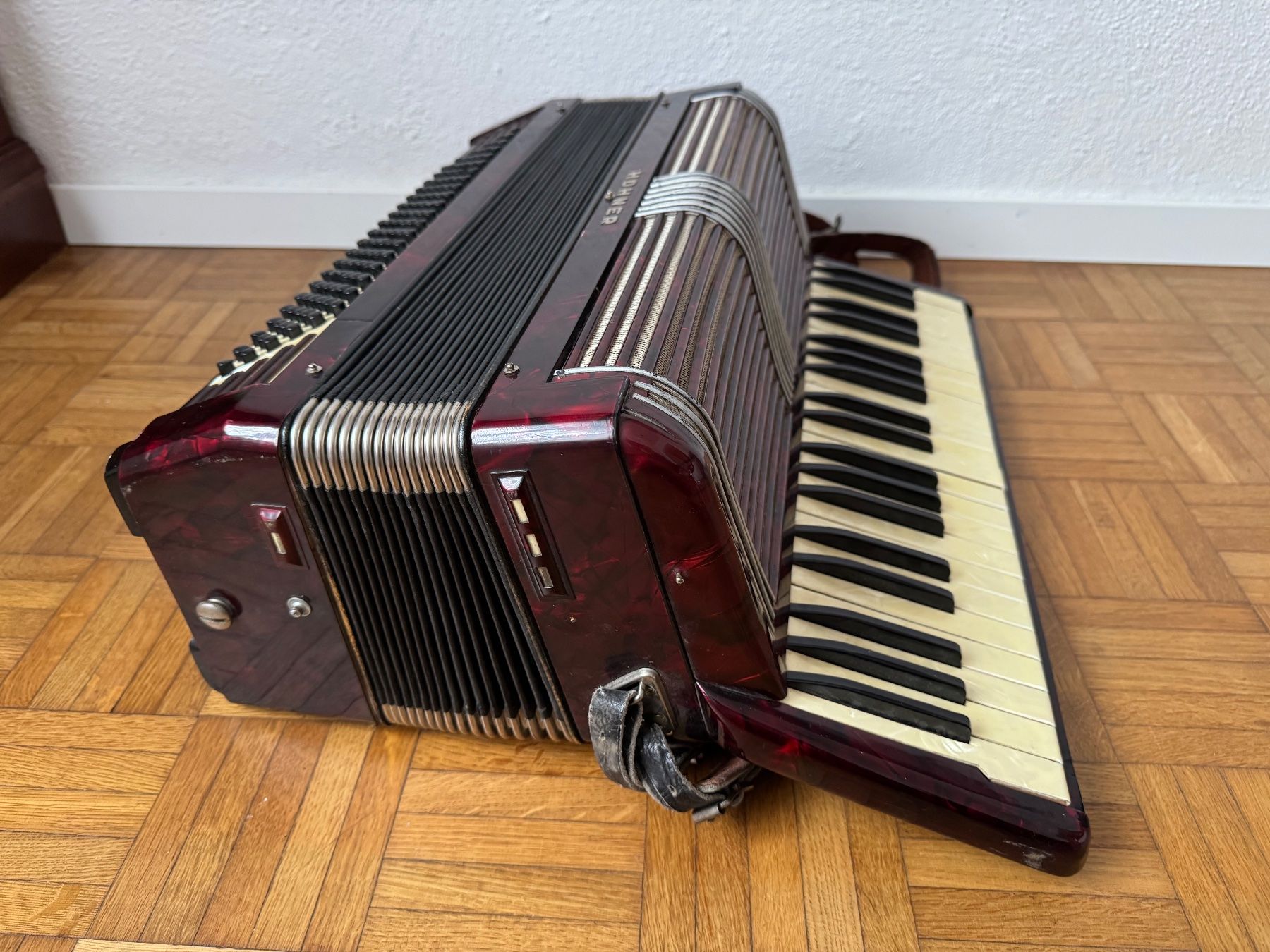 Hohner Strumenti musicali: Hohner Akkordeon, – Usato da Frauenfeld venduto da lona05 7