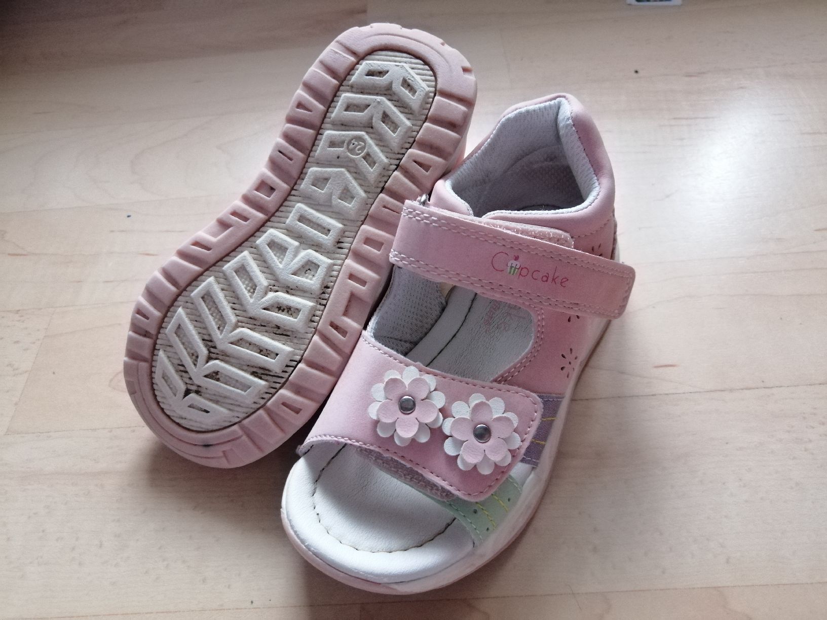 Scarpe per ragazze: Sandaletten Cupcacke gr. 24 – Usato da Schötz venduto da pemali