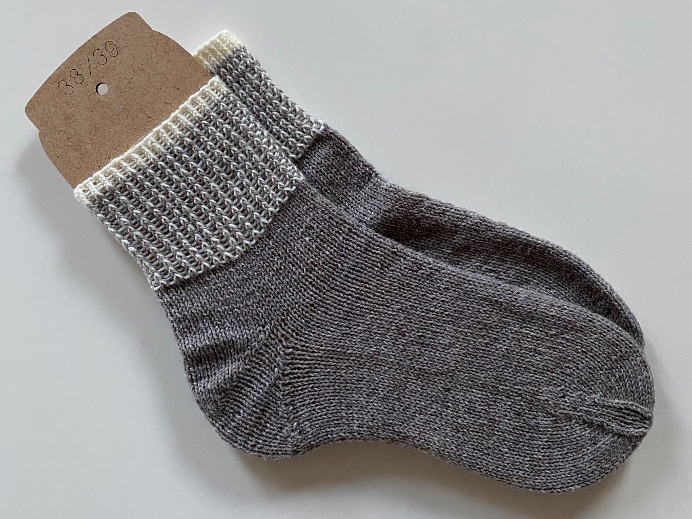 Calze: Socken aus Wolle Handgestrickt 38/39 – Nuovo e nell'imballaggio originale da Züberwangen venduto da ConiBa