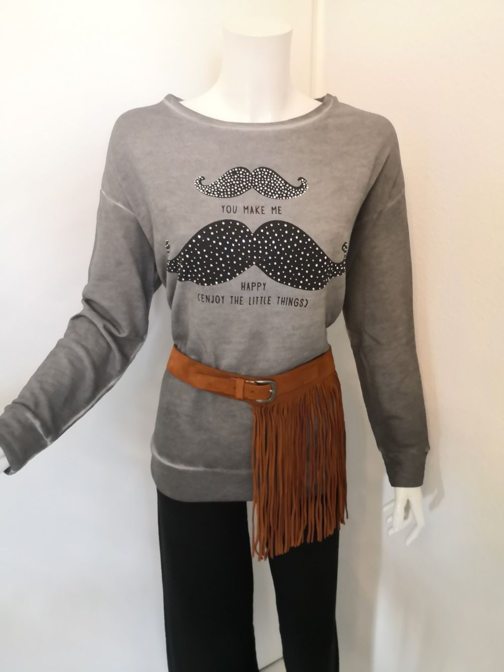 Mango Maglioni & Felpe: 🤩MANGO PULLOVER GRAU & STRASS NEU & D&G P. – Nuovo (secondo la descrizione) da Olten venduto da Naja-Twins-Twins