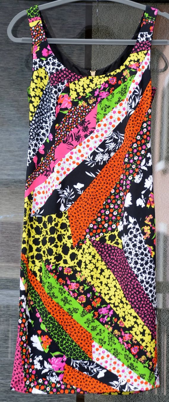 Versace Vestiti: Versace Kleid / robe .38 – Usato da Collonges venduto da arashee