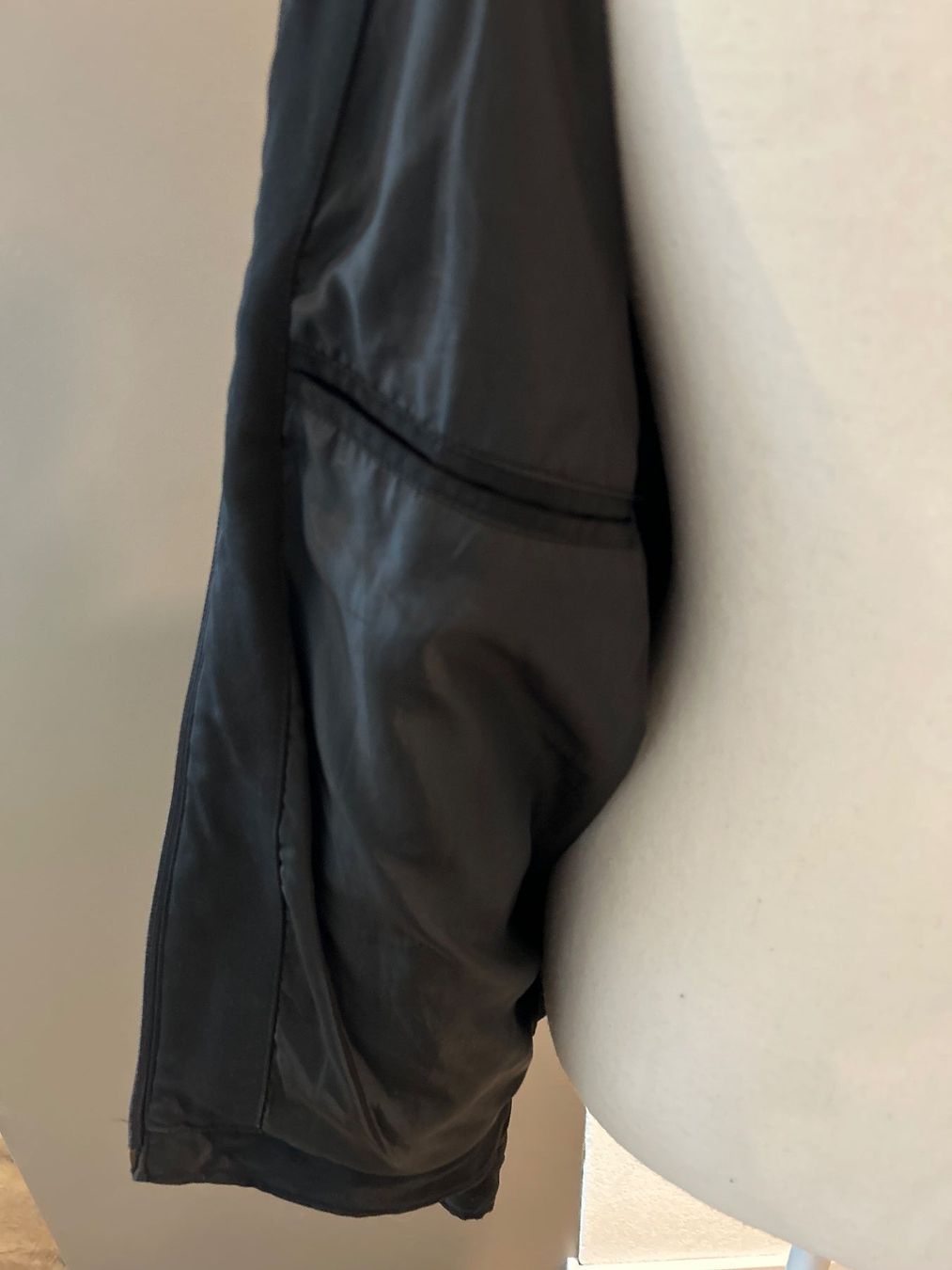 Jacken: Softshelljacke Herren schwarz von conwell Grösse 46 – Defekt aus Brunnen von Nala2929 6