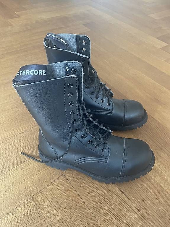 Herrenschuhe: Altercore Schuhe Gr 41 – Gebraucht aus Bern von malui