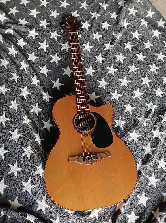 Strumenti musicali: Lag Tramontane T200ace électro-acoustique – Usato da Brot-Plamboz venduto da baggiins