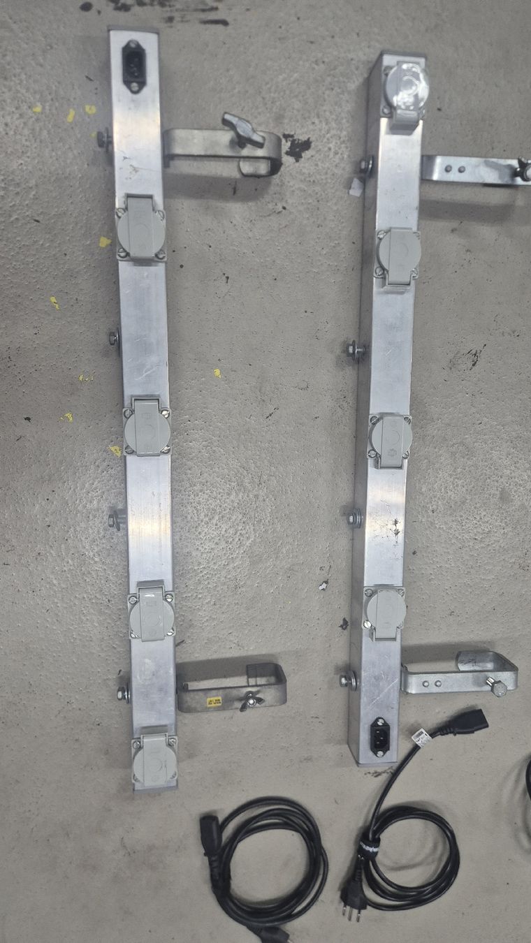 Scheinwerfer: 8x 4er Bar Scheinwerferhalterung – Gebraucht aus Ermensee von fantasylight 1