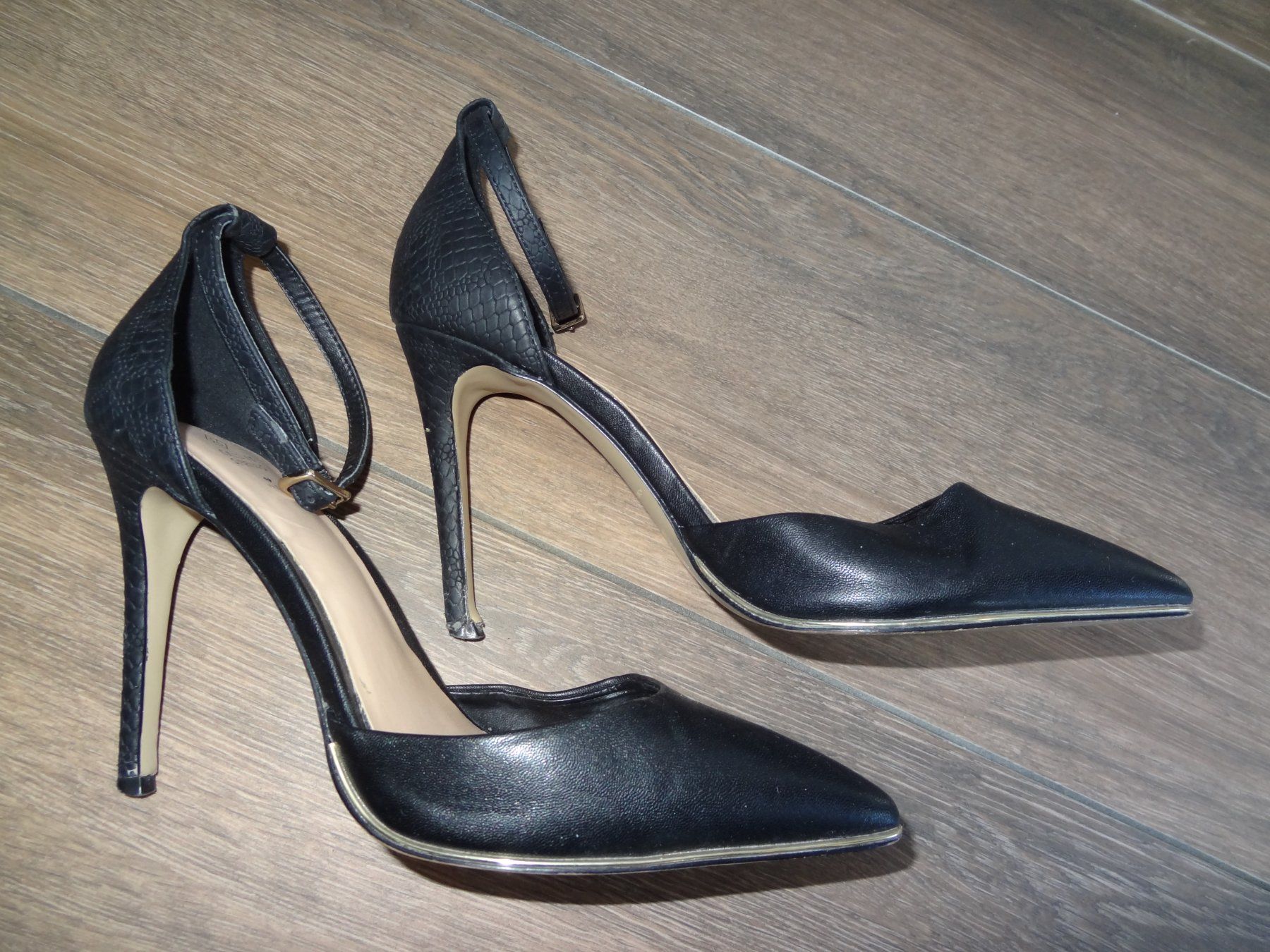 Scarpe da donna: Chaussures escarpins taille 39 – Usato da Satigny venduto da salvatore73 4