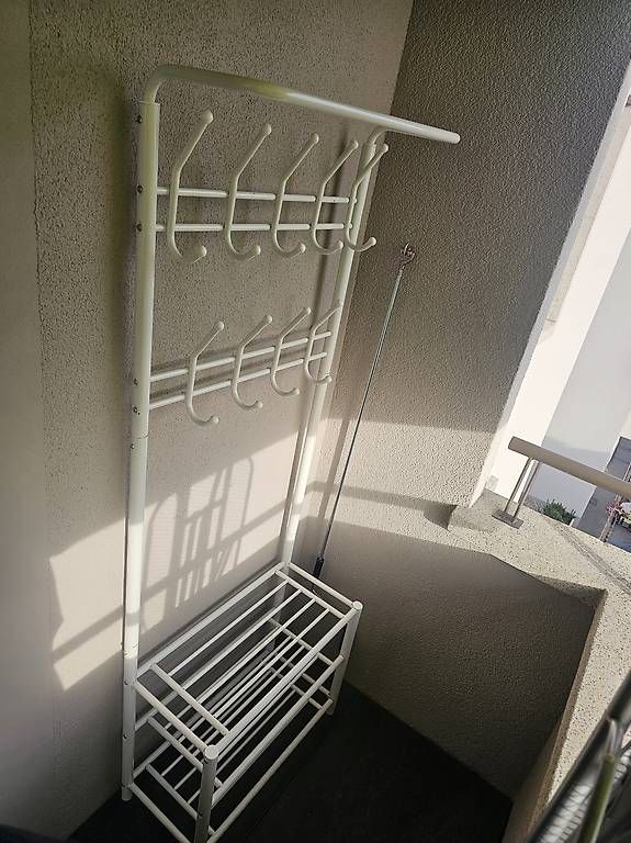 Garderobe: Porte manteau blanc  – Gebraucht aus Mont-sur-Lausanne von Dini088