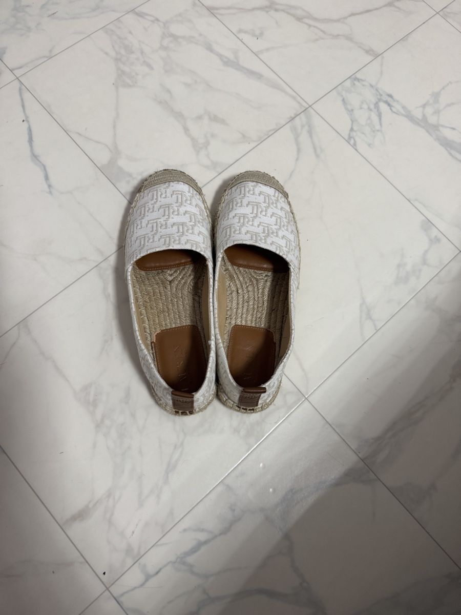 Ralph Lauren Chaussures femmes: Ralph Lauren schuhe Gr. 38 – D'occasion à Pfäffikon ZH par jekaaxx 1