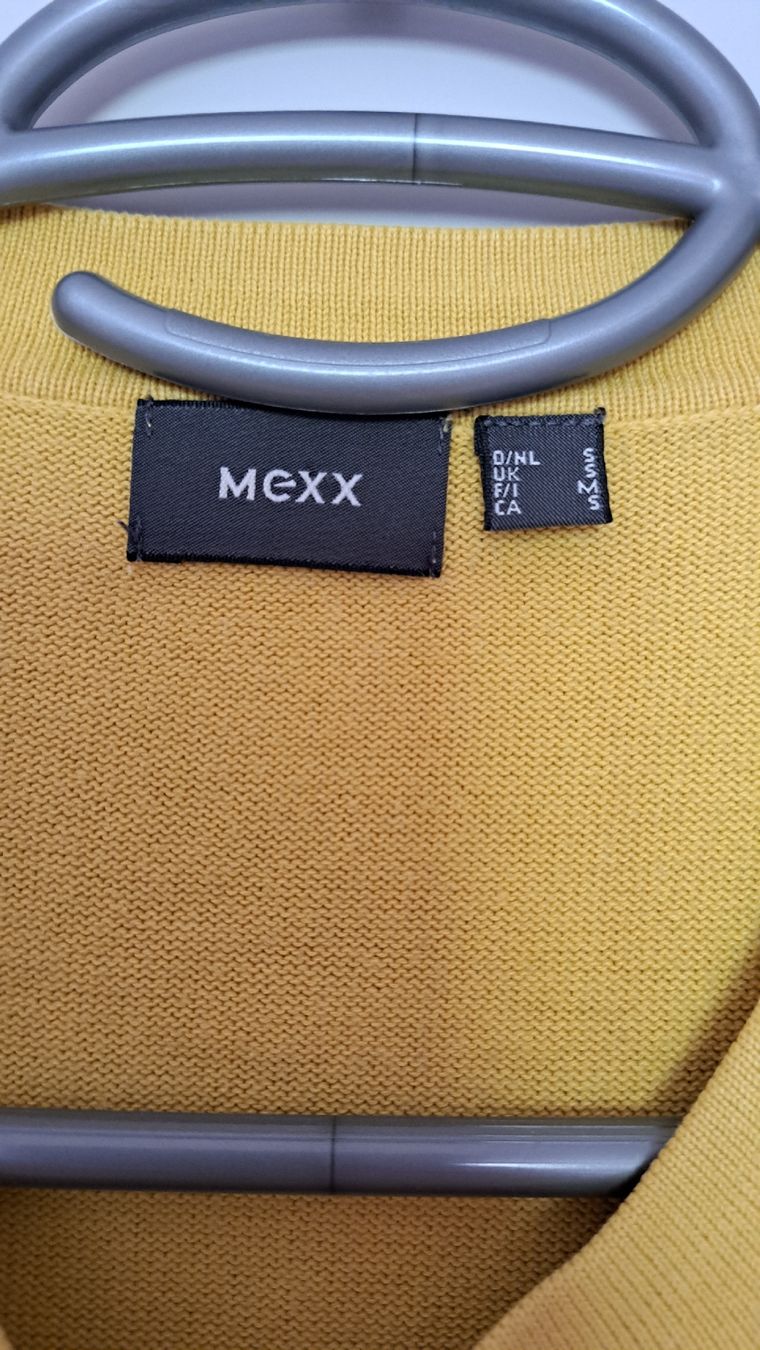 Mexx Jacken: MEXX - Strickjacke – Gebraucht aus Winterthur von ml2_58mm 1