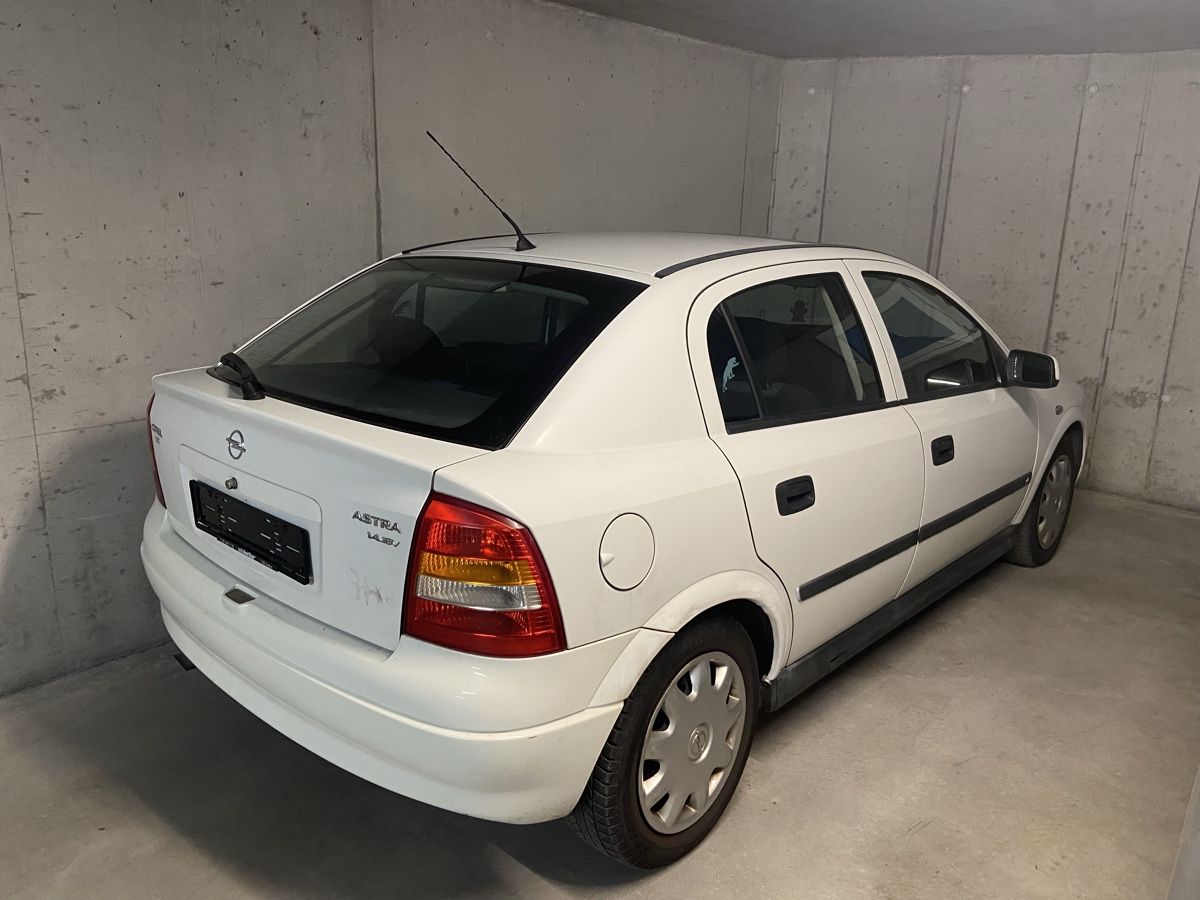 Opel Automobili: Opel Astra – Usato da Seewis-Pardisla venduto da skoda8