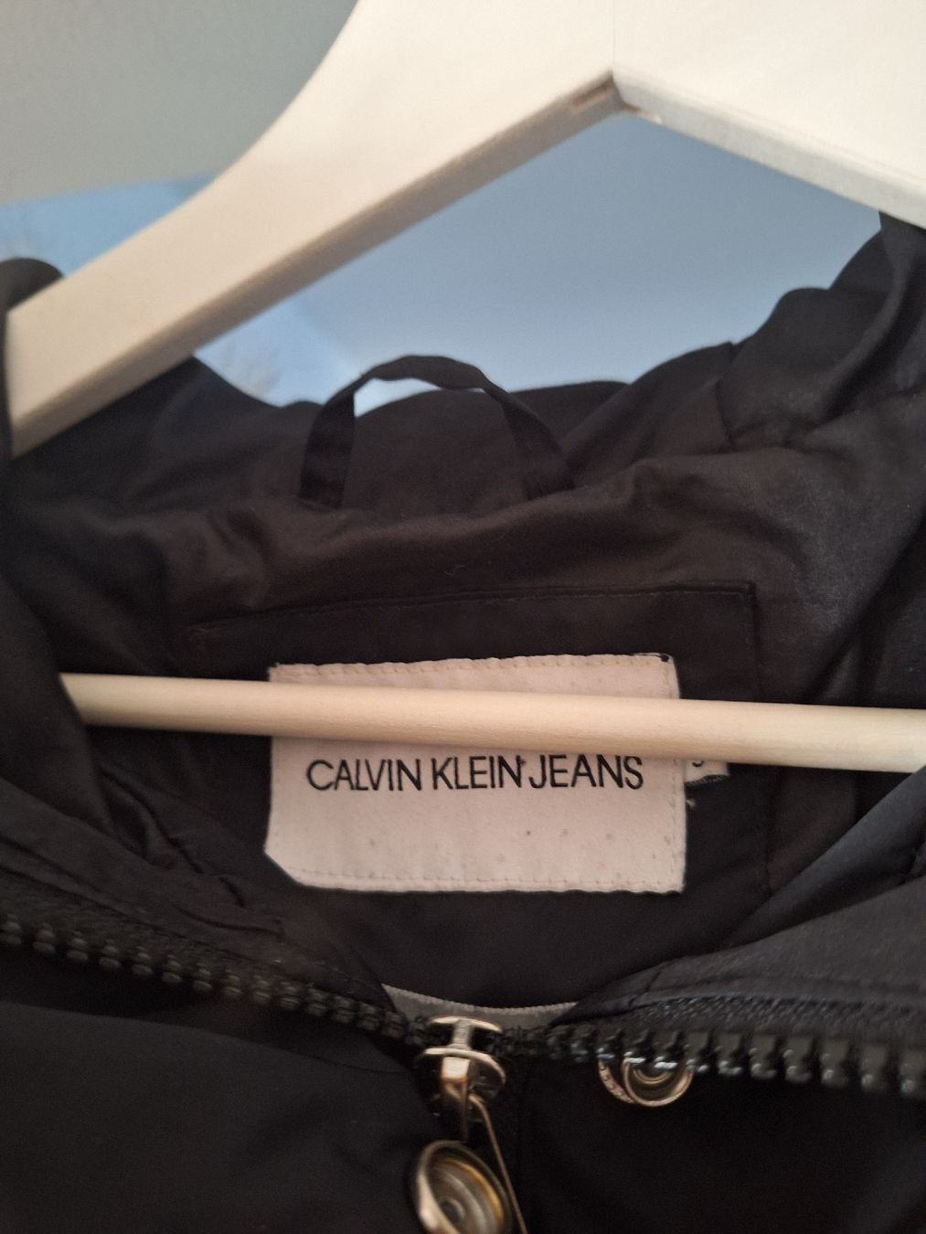 Calvin Klein Cappotti: Calvin Klein Daunenmantel – Usato da Mumpf venduto da SwissDi 2