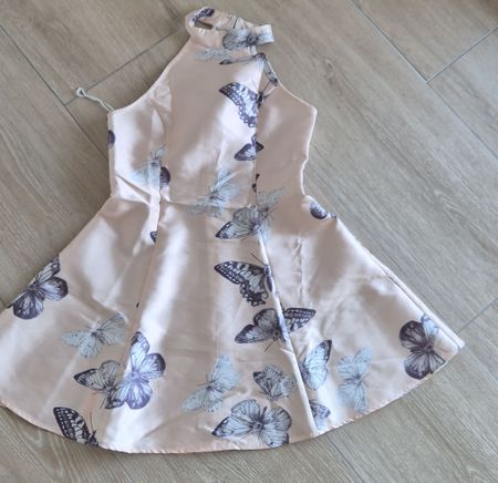 Robe papillons rose col montant taille M état neuf