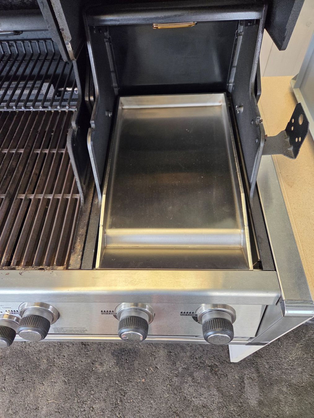 Broil King Griglie: A vendre barbecue Broil King – Usato da Attalens venduto da jack021 3
