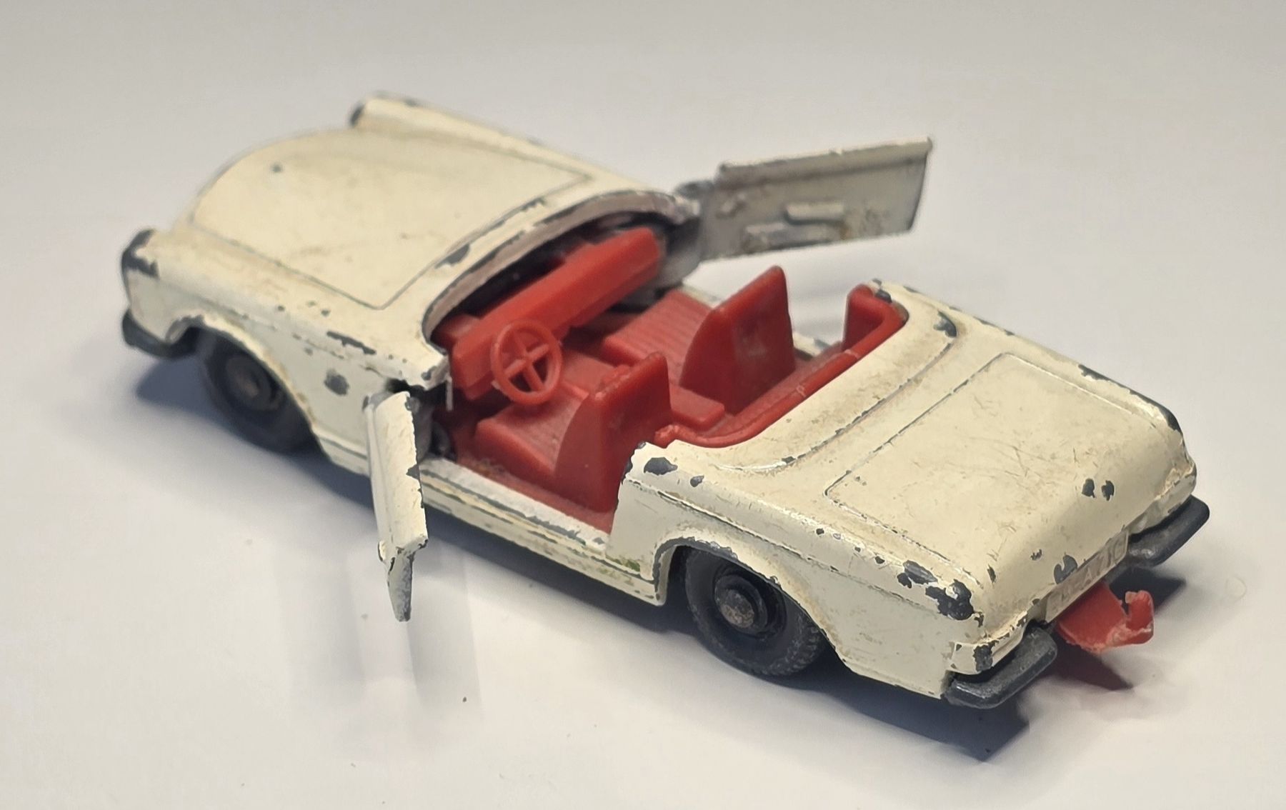 Matchbox Modellautos: Matchbox Mercedes 230 SL – Gebraucht aus Kirchberg BE von HotWheelsSammler 2